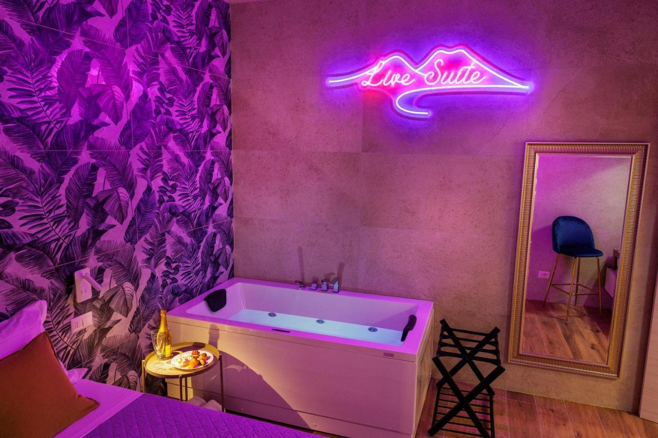 Live Suite Napoli エクステリア 写真